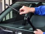 3 Cara Merawat Kaca Mobil Agar Terbebas dari Jamur, Mudah Banget Loh 