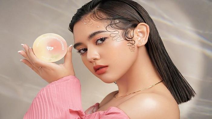 Ilustrasi finishing make up (kompas.com)