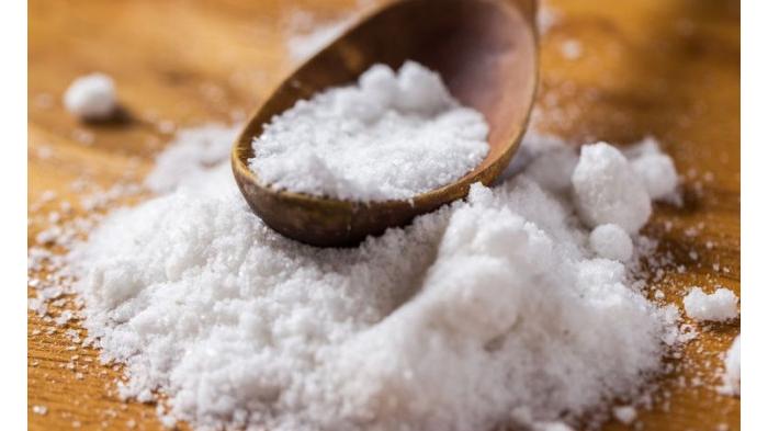 Ilustrasi garam yang berfungsi untuk membasmi rayap di rumah. (Freepik)