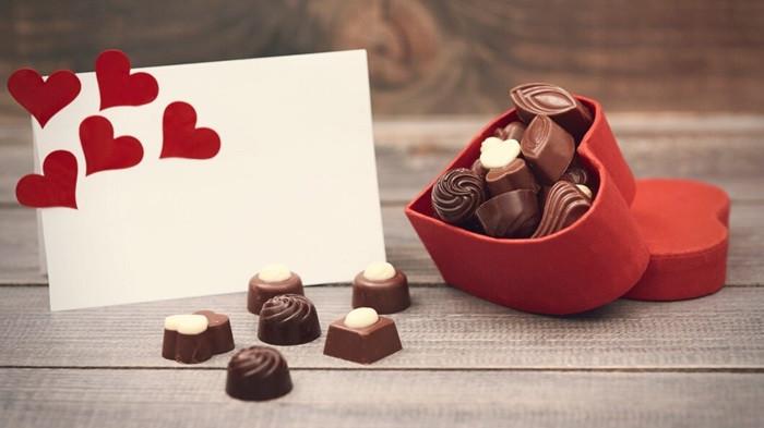 Ilustrasi kado Valentine cokelat | foto
