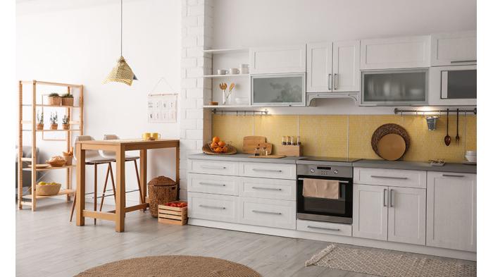 Ilustrasi pemilihan furnitur yang pas untuk di dapur membuat terlihat makin luas |  Design Cafe