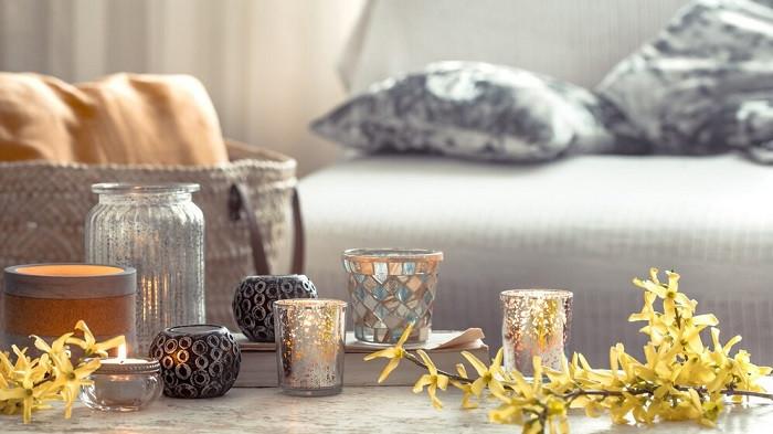 Ilustrasi tempat lilin jadi dekorasi ruangan | foto pvproductions/freepik