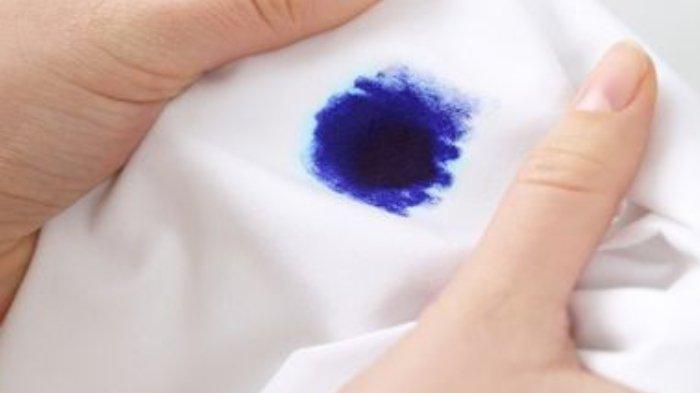 Jangan Panik, Ini 3 Tips Hilangkan Noda Tinta Pulpen di Baju 