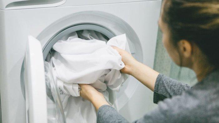 3 Cara Menghilangkan Noda Luntur Pada Baju Putih dengan Bahan Dapur 