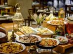 3 Promo Spesial Buka Puasa Ala Hotel Mewah di Jakarta dengan Menu Tradisional sampai Timur Tengah