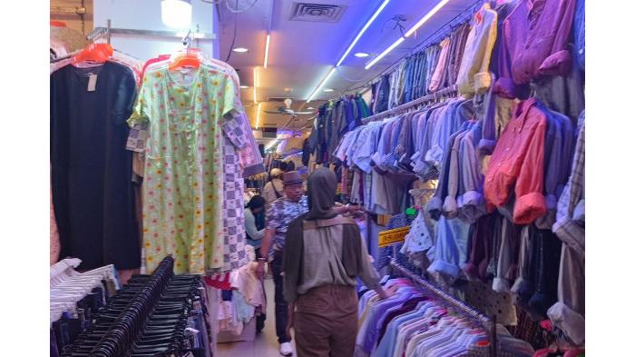 Ilustrasi Berjualan Pakaian Bisa Jadi Ide Bisnis Ramadan. (Kompas.com)