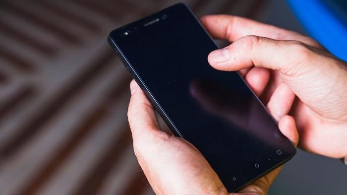 Ilustrasi mematikan iPhone | foto freepik