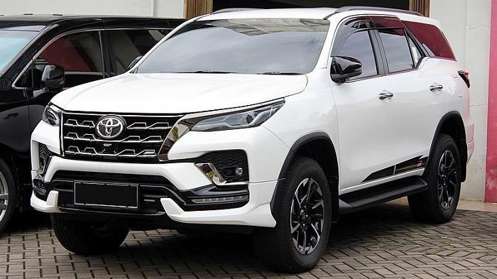 Mobil Toyota Fortuner (Tribunnews.com) 