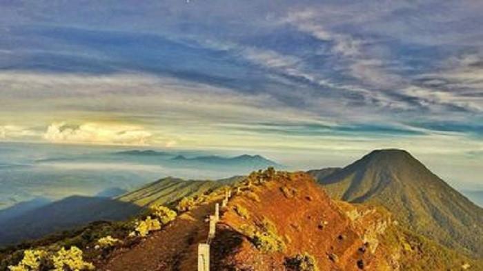 Gunung Gede (kompas.com)