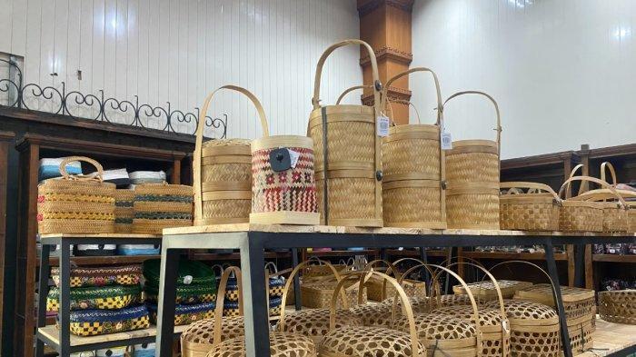 Ilustrasi anyaman (tribunjualbeli.com)