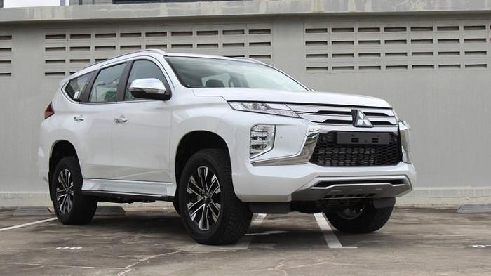 5 Mobil Bekas Mitsubishi Pajero Sport Tahun 2011-2015, Harga Rp 200 ...