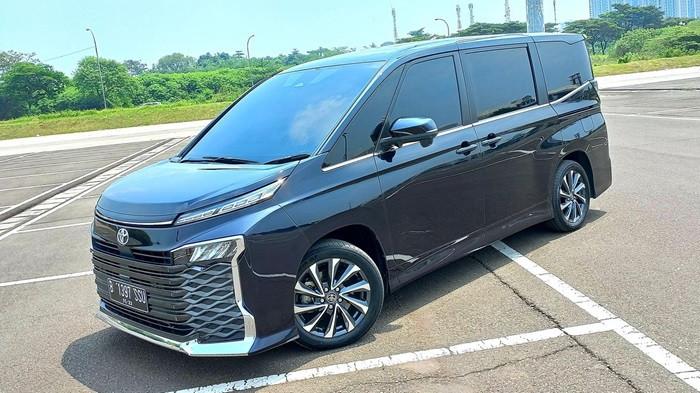 6 Mobil Bekas Toyota Voxy Tahun 2017-2022, Cek Harganya per Mei 2024