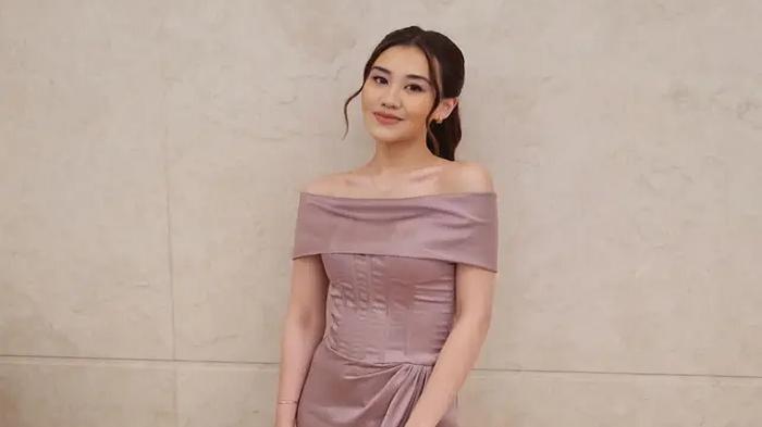 Potret Aaliyah Massaid Jadi Bridesmaid Pernikahan Mahalini dan Rizky Debian. (instagram)