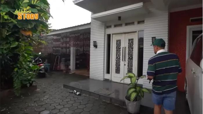 Potret Rumah Jeremy Teti yang Akan Dijual. (deHakimsStory)