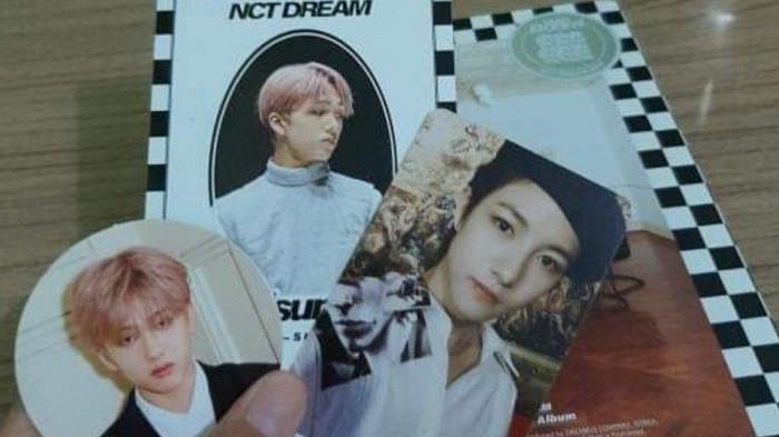 album & photocard (kompasiana.com)