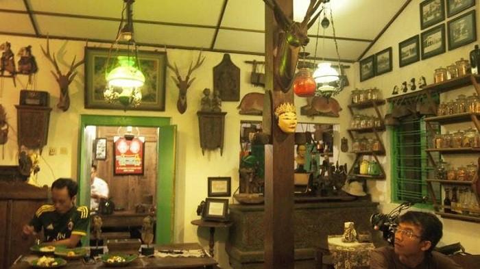 wedangan pendopo (gotravelly.com)