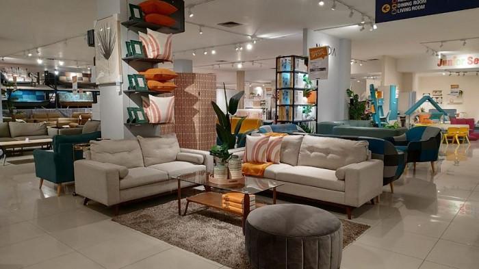 Beragam Produk INFORMA yang ada di INFORMA Kediri Mal Spesial Promo Anniversary Sale 20 Tahun. (dok INFORMA Kediri)