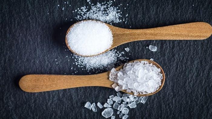 Ilustrasi garam/ Cuka, garam, dan air suhu sedang dapat mencairkan daging kurban beku. (Shutterstock)