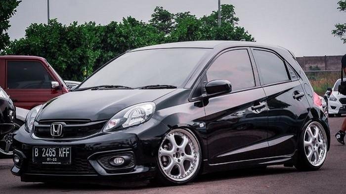 Mobil Honda Brio (Otoseken.com)