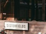 Sisterfields Cafe dengan Nuansa Australia di Seminyak Buka Lowongan Kerja Human Resources (HR), Cek Persyaratannya Yuk!
