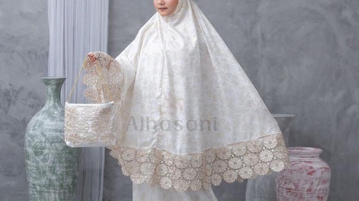 mukenah brokat mewah (shopee.com)