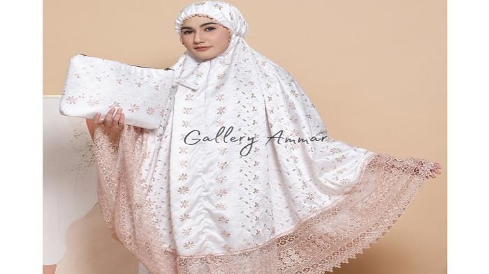 mukenah sutra eksklusif (shopee.com)