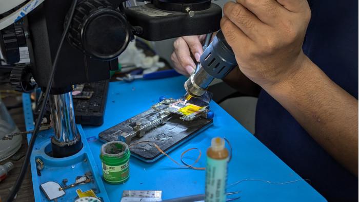 Service HP di MFlash memberikan pelayanan yang terbaik dan dapat menjawab keresahanmu. (Dok. MFlash)