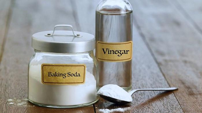Cuka dan Baking Soda (Kompas.com)
