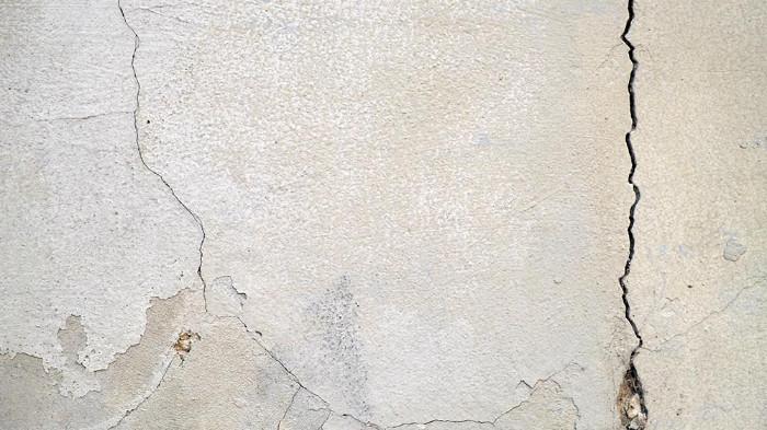 Ilustrasi Tembok yang Mengalami Retak Vertikal. (Olson Foundation Repair)