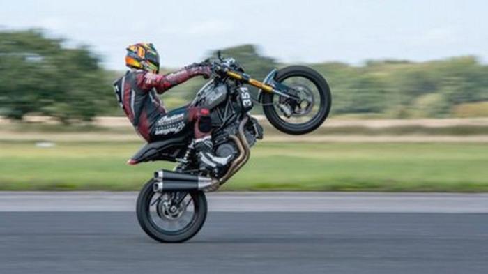 Tenaga Mesin Naik Secara Signifikan