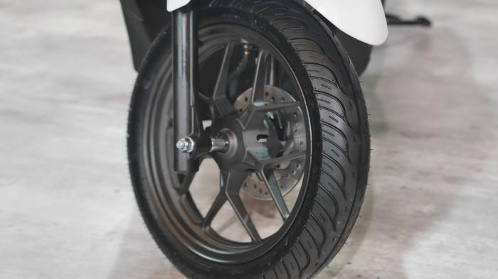 Kenali 7 Penyebab Roda Sepeda Motor Tidak Sejajar