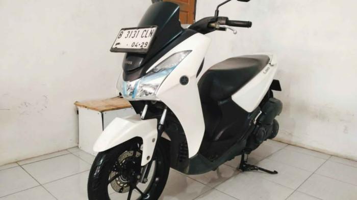 Yamaha Lexi putih plat B. (facebook.com)