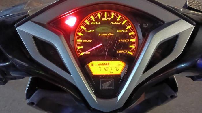 5 Cara Memperbaiki Lampu Indikator Motor Menyala Terus