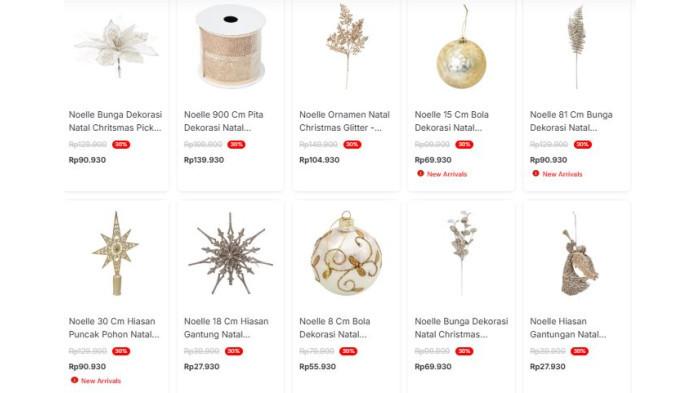 Pernak pernik pohon natal tema Champagne Bliss di Azko | Official Azko