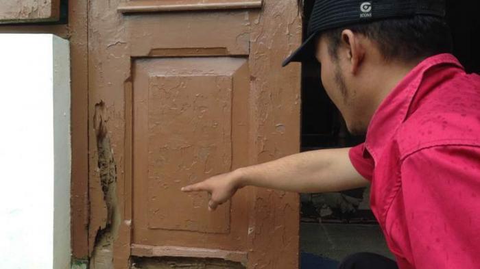 4 Cara Menghilangkan Rayap di Pintu Rumah dengan Mudah, Kamu Wajib Tahu 