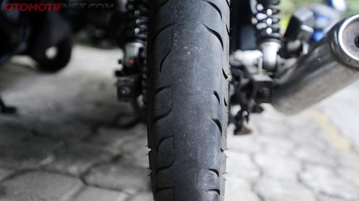 5 Dampak Ban Gundul pada Keselamatan Berkendara Sepeda Motor