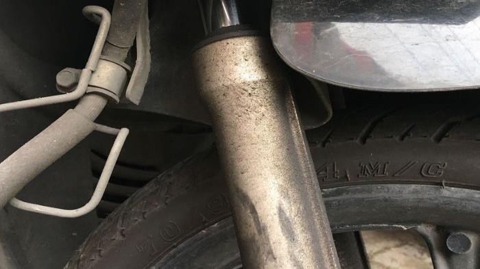 6 Cara Mudah Menjaga Kualitas Shockbreaker Depan Motor agar Tetap Awet dan Berfungsi Optimal
