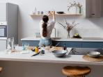 6 Ide Dekorasi Dapur Minimalis yang Aman dan Ergonomis Menurut Arsitek