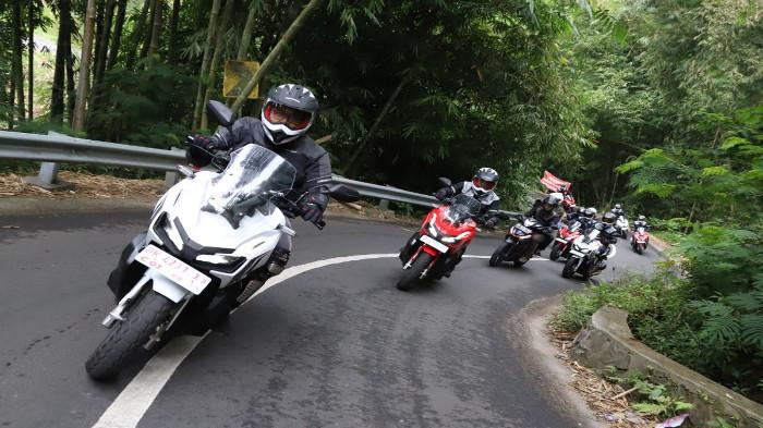 Gaya Berkendara