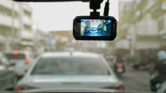 Ilustrasi Dashcam yang Bisa Merekam Segala Aktivitas yang Ada di Jalan. (IntelliTrac)