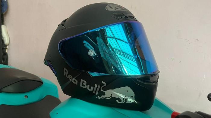 Ilustrasi Helm dengan Visor Anti-Silau. (Kompas Otomotif)