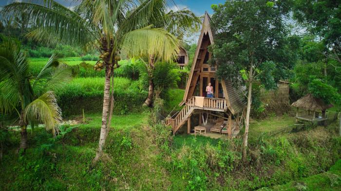 Ilustrasi Rumah Sewa di Pedesaan Yang Masih Asri. (Airbnb)