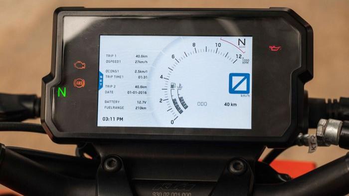 Ilustrasi Speedometer Milik KTM Duke 390. (GridOto.com)