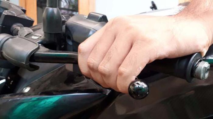 Jangan Menarik Kopling dengan Kasar