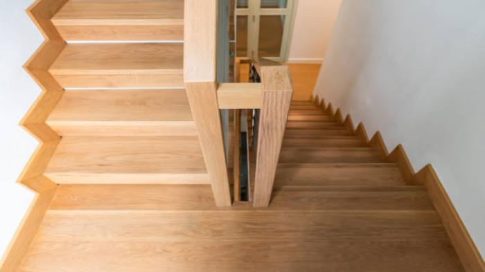 Model Tangga Bentuk U