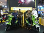 Motor Listrik Khusus Ojol United MX1200 Li Hadir di IIMS 2025, Solusi Efisien dan Hemat untuk Pengemudi