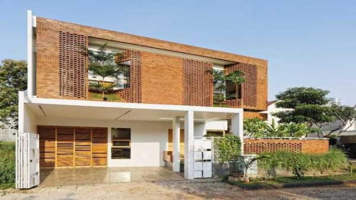 Fasad Rumah dengan Batu Alam