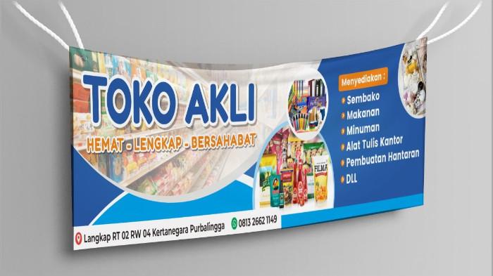 Ilustrasi Spanduk Toko yang Mencantumkan Informasi Kontak. (Fasha Creative Design)