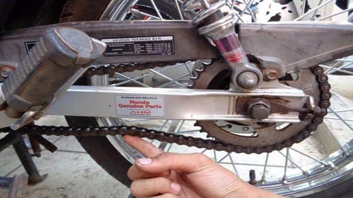 Rantai Mudah Kendur