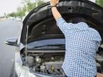 Tetap Tenang dan Lakukan Ini Jika Mobil Kalian Mogok di Jalan